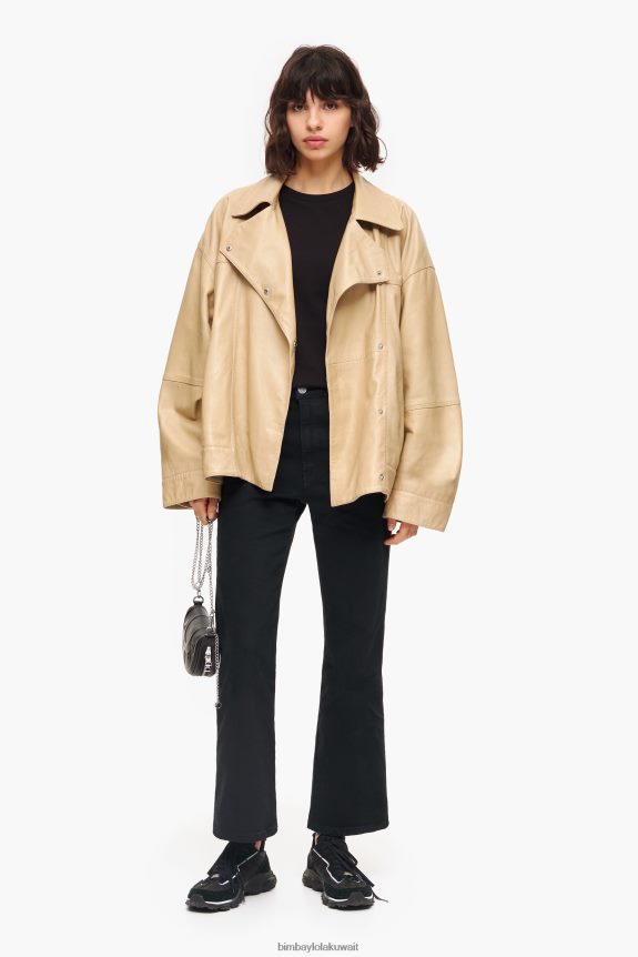 كو Bimba Y Lola سترة جلدية جمل 24BTV4475 ملابس