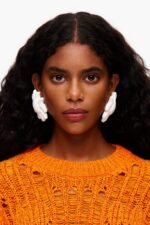 ⁦كو Bimba Y Lola أقراط الشمس عاج 24BTV4705 مُكَمِّلات⁩ - الصورة ⁦2⁩