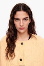 ⁦كو Bimba Y Lola سترة قلوب مبطن خَوخ 24BTV4489 ملابس⁩ - الصورة ⁦5⁩