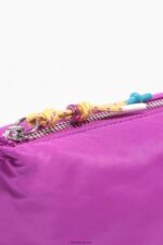 ⁦كو Bimba Y Lola علبة مكياج شبه منحرف من النايلون لون القرنفل 24BTV41111 مُكَمِّلات⁩ - الصورة ⁦5⁩