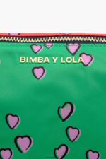 ⁦كو Bimba Y Lola علبة مكياج كبيرة مطبوع عليها قلوب شبه منحرف أخضر 24BTV41083 مُكَمِّلات⁩ - الصورة ⁦4⁩