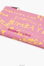 ⁦كو Bimba Y Lola محفظة نقود معدنية بطبعة التمساح مستطيلة لون القرنفل 24BTV41041 مُكَمِّلات⁩ - الصورة ⁦2⁩